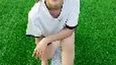 《卡拉格力挺：萨拉赫赛季收官战到底，利物浦冲刺欧冠决赛巅峰对决！》